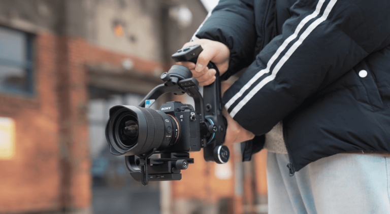 FeiyuTech SCORP-C 3-Axis Handheld Gimbal Stabilizer for Cinematic Shots